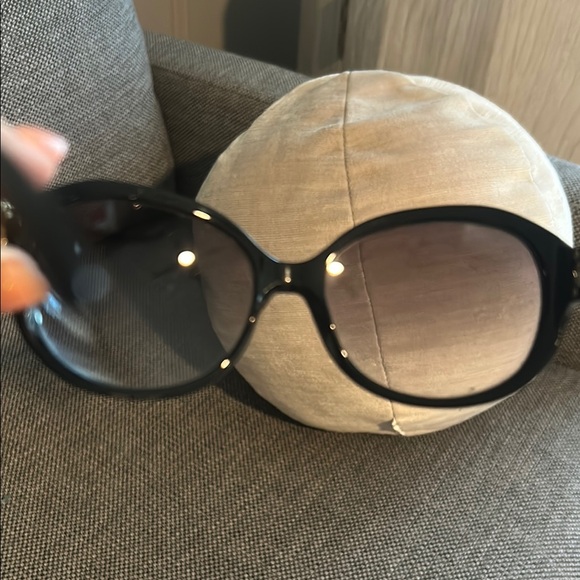 JIMMY CHOO Black Sunglasses - Picture 5 of 7